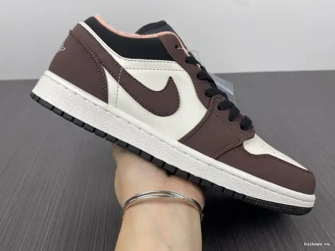 Cheap Kickmax 1 Air DC6991-200 Low Mocha Jordan 0425